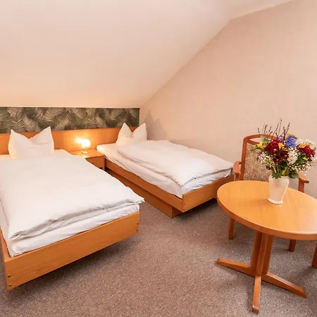 Waldhaus Hotel *